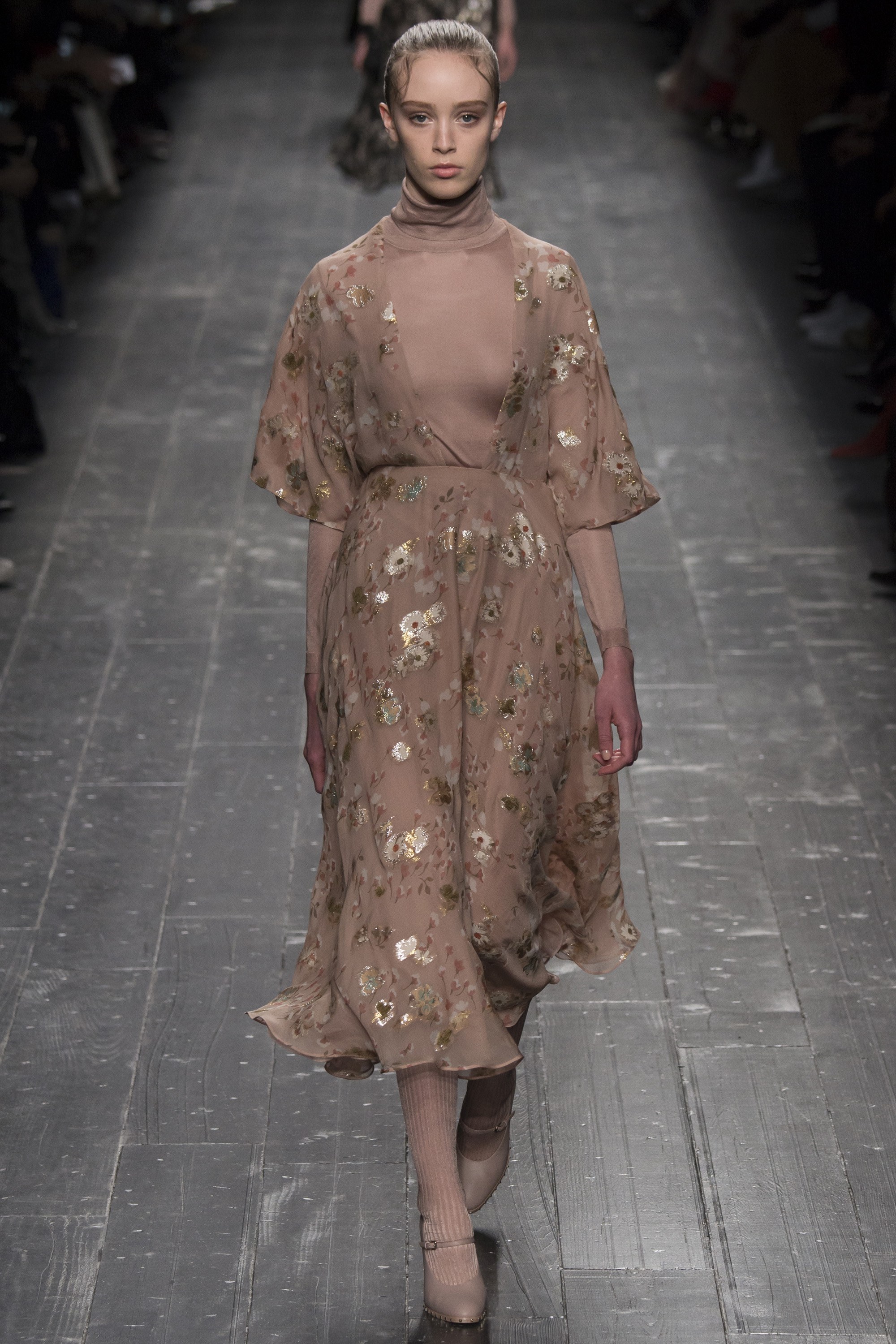 Style Inspiration: Valentino Fall 2016/2017 - Project 