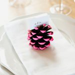 pine cone place card holder 1