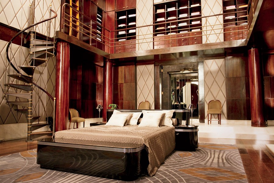 great-gatsby-movie-set-design-08-jay-gatsby-bedroom
