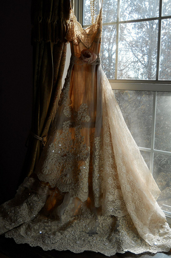Fairytale Dress: Gold
