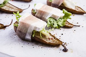 Project Fairytale: Baked Pears with Brie and Prosciuto