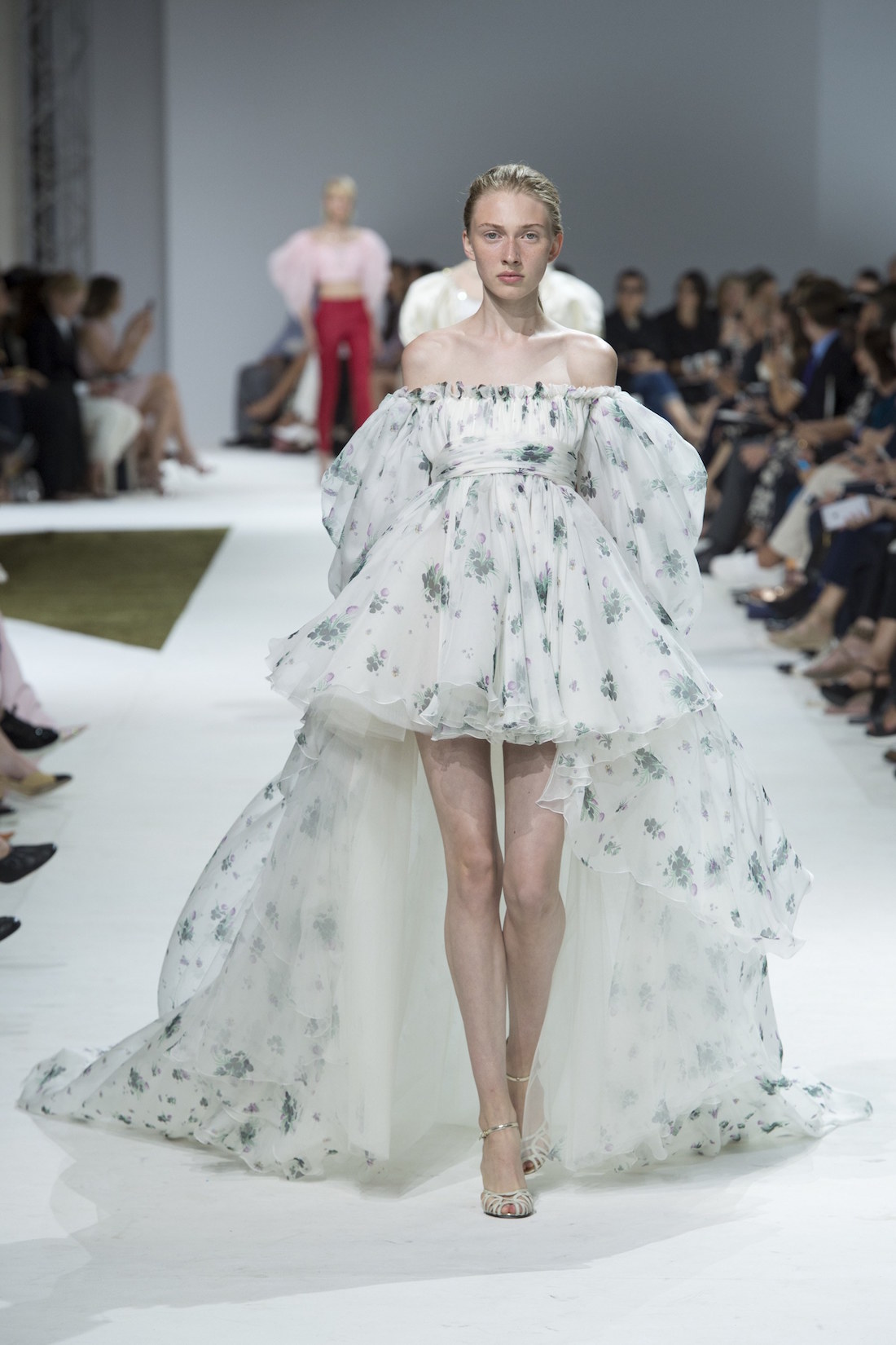 Giambattista Valli Fall 2016 Couture Collection – Project FairyTale