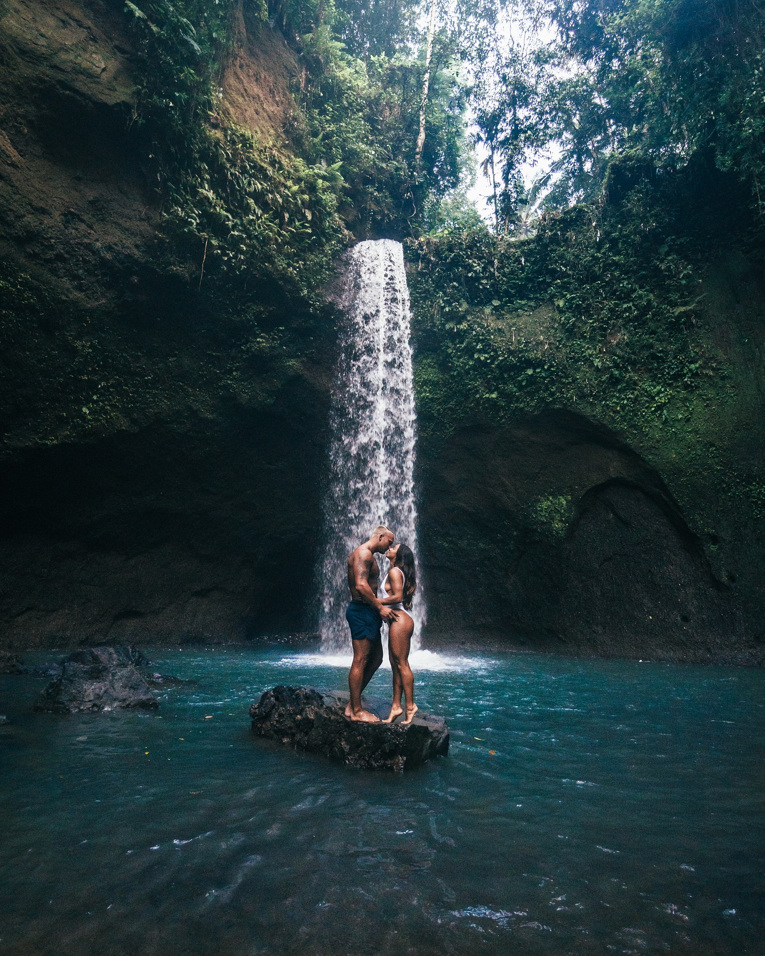 @projectfairytale: 5 Bucket List Places You’d Want to Spend Your Honeymoon