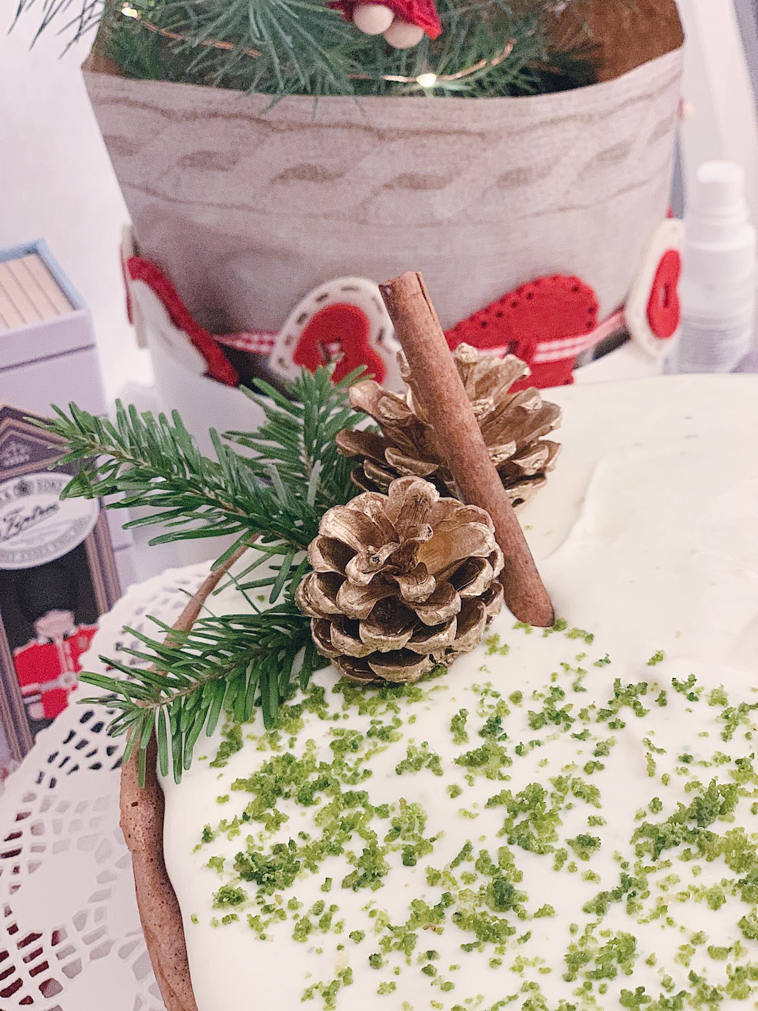 @projectfairytale: Lime Cream Cake for the Holiday Parties